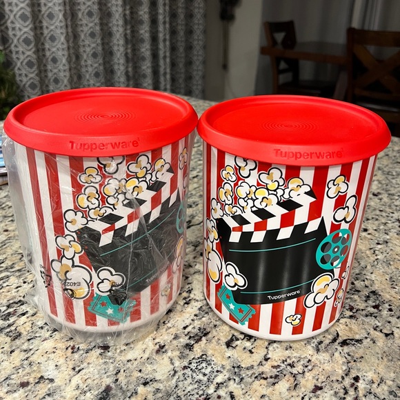 EXCLUSIVE Tupperware Movie Night Popcorn Canisters set of two! - Picture 1 of 2